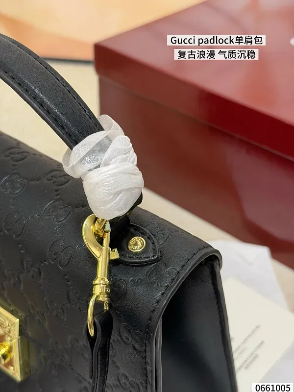 All Categories Official Website "Brand Women's Bags" Women's Bags 💙 GUCCI 2026 New GUCCI Crossbody Bag