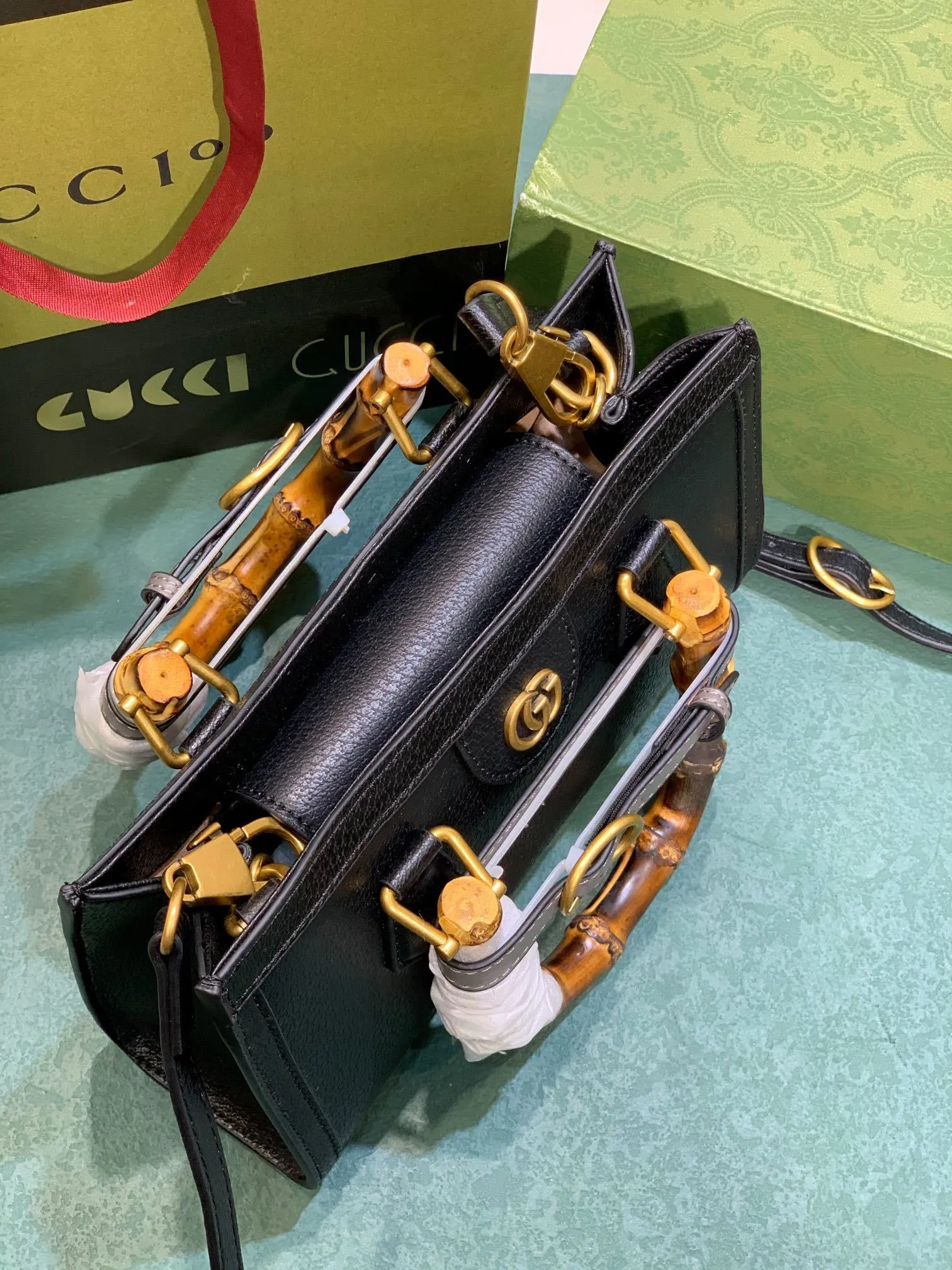 All categories Official website "Brand Women's Bags" Women's Bags 💙 GUCCI 2023 latest GUCCI crossbody bag