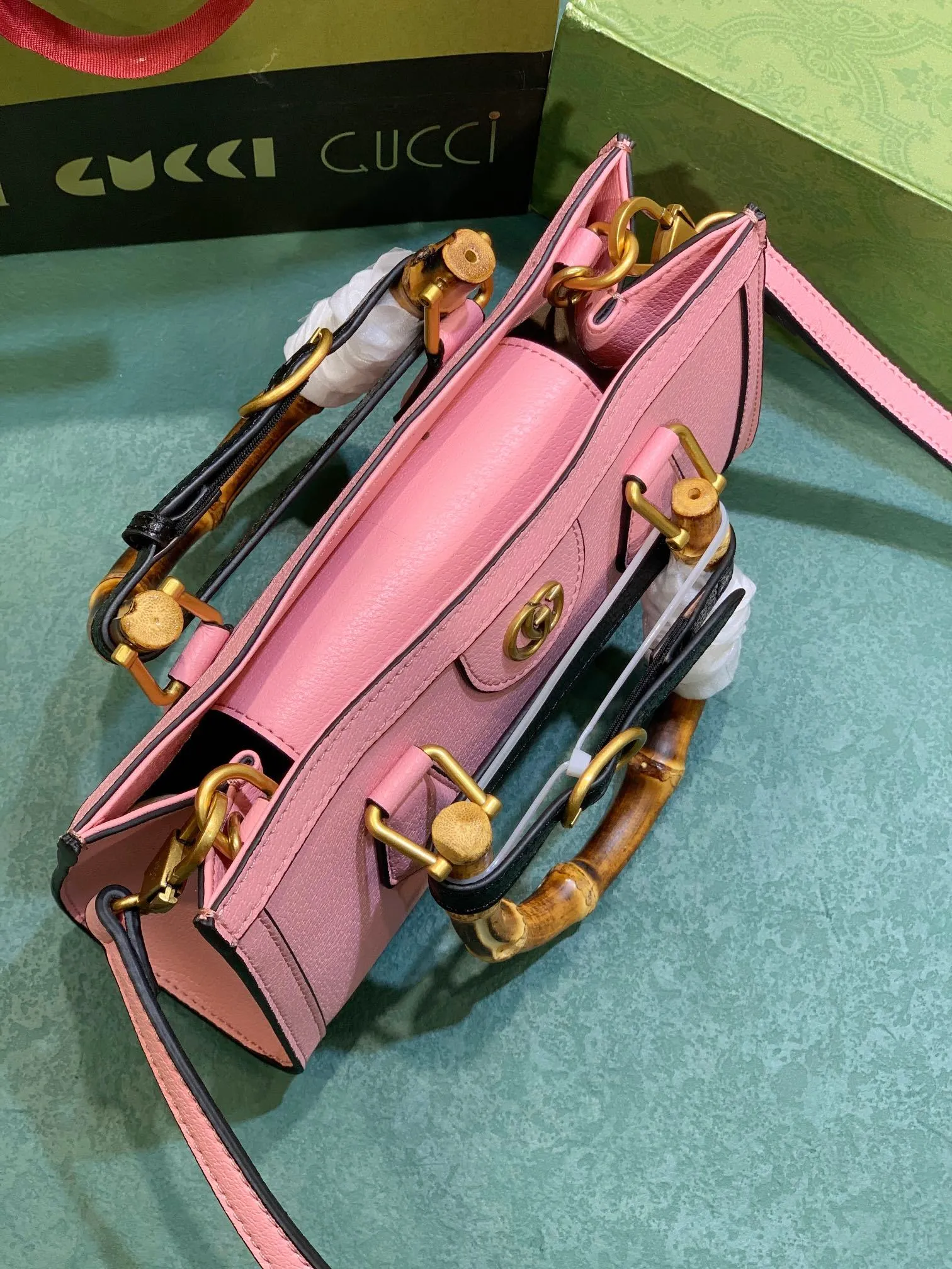 All categories Official website "Brand Women's Bags" Women's Bags 💙 GUCCI 2023 latest GUCCI crossbody bag