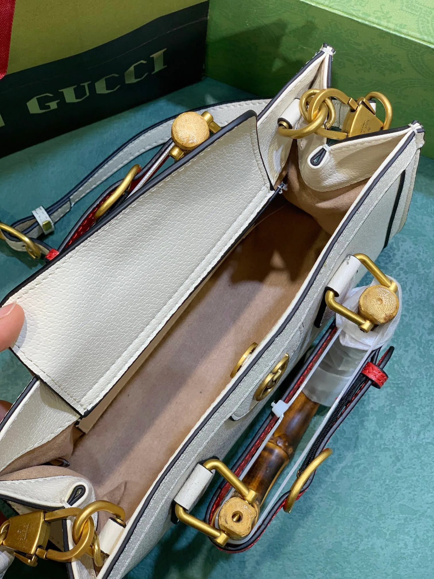All categories Official website "Brand Women's Bags" Women's Bags 💙 GUCCI 2023 latest GUCCI crossbody bag