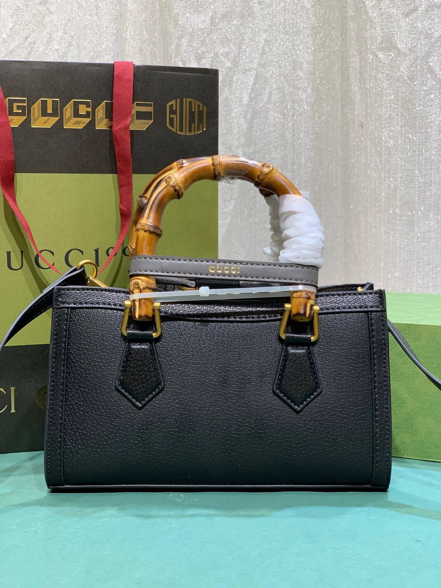 All categories Official website "Brand Women's Bags" Women's Bags 💙 GUCCI 2023 latest GUCCI crossbody bag