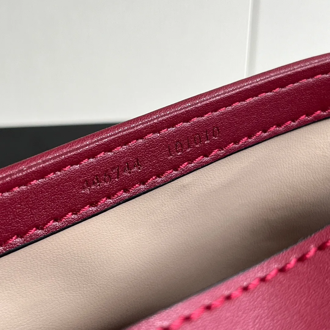 All Categories Official Website "Brand Women's Bags" Women's Bags 💙 GUCCI 2024 Official Website New GUCCI Crossbody Bag