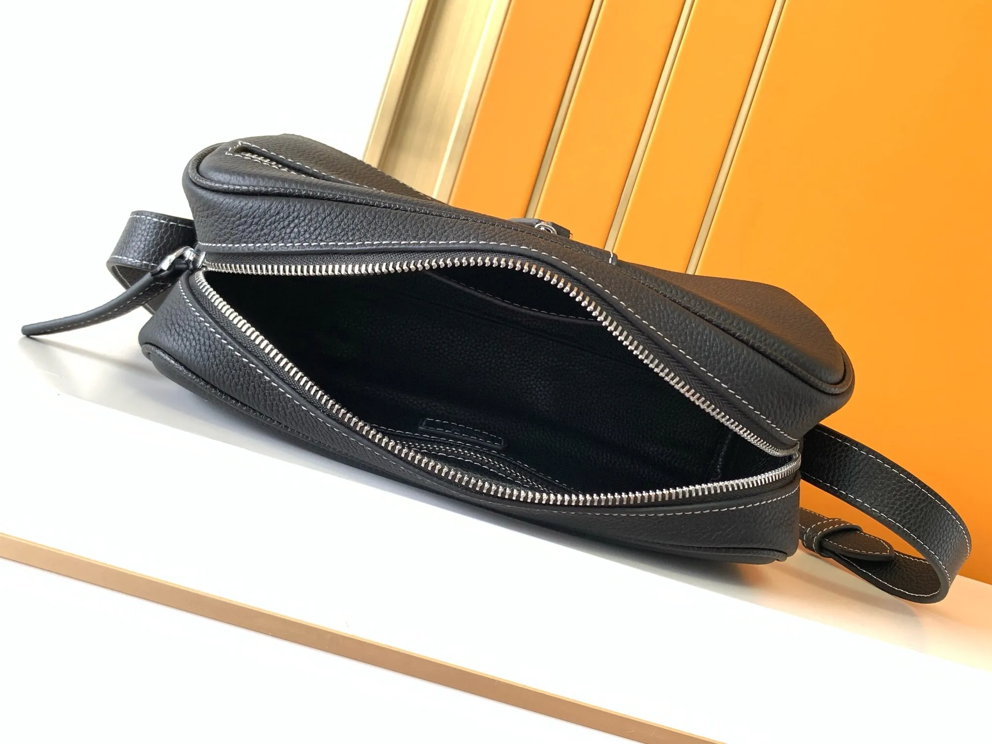 All Categories 💚 Top Version Men’s Bags 💚 Hermes 2024 New Hermes Crossbody Bag