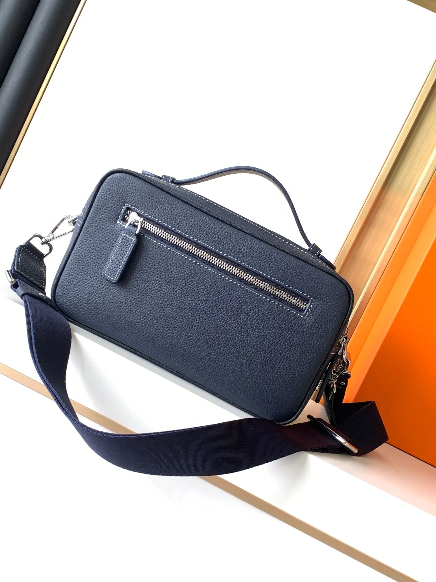 All categories Hermès men's bags (Hermès) Hermès original order 6068