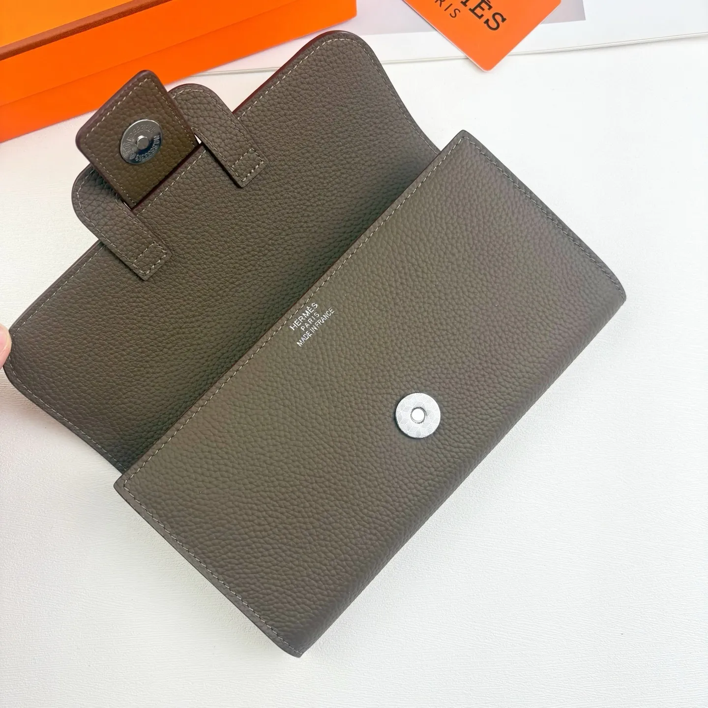 All categories Hermès wallet (Hermès) Hermès 0688