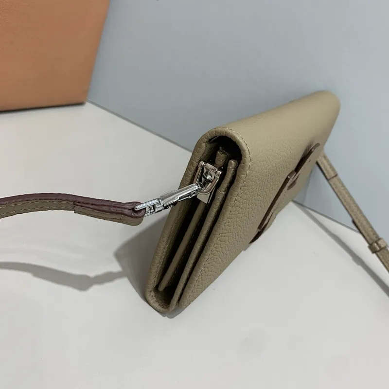All Categories Hermès Wallet (Hermès) Hermès 514-2 Leather Buckle