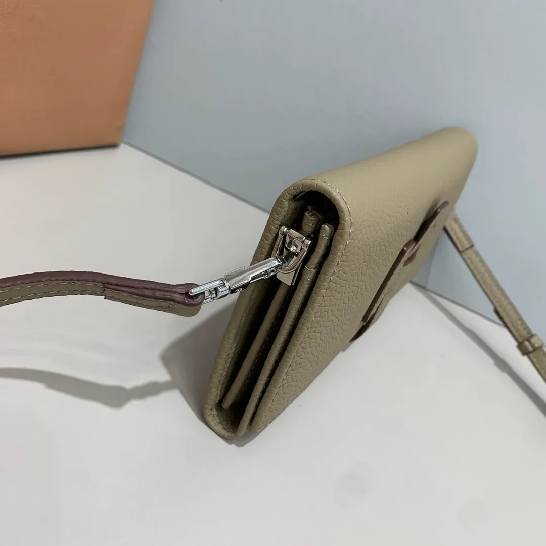 All Categories Hermès Wallet (Hermès) Hermès 514-2 Leather Buckle