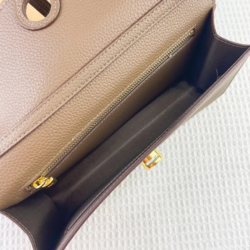 All categories Hermès wallet (Hermès) Hermès 388-2 gold