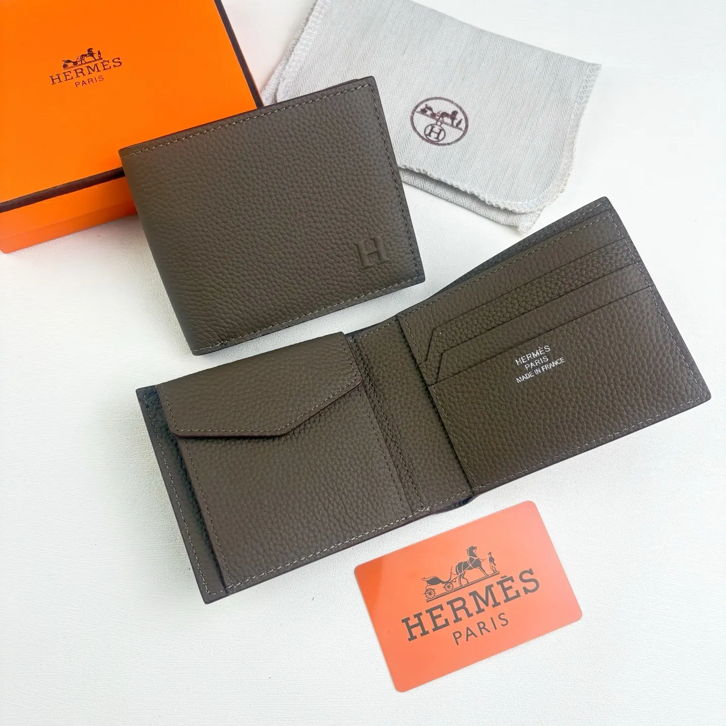 All categories Hermès wallet (Hermès) Hermès 527