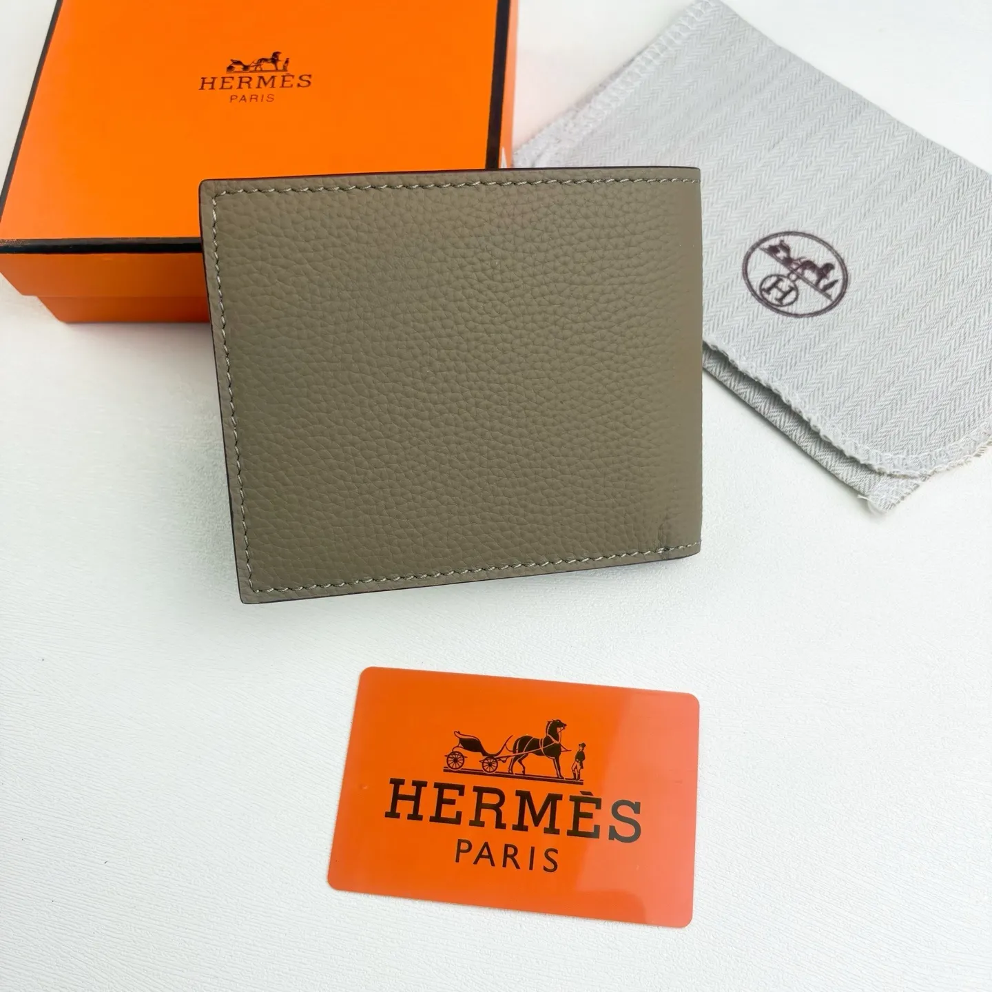All categories Hermès wallet (Hermès) Hermès 527