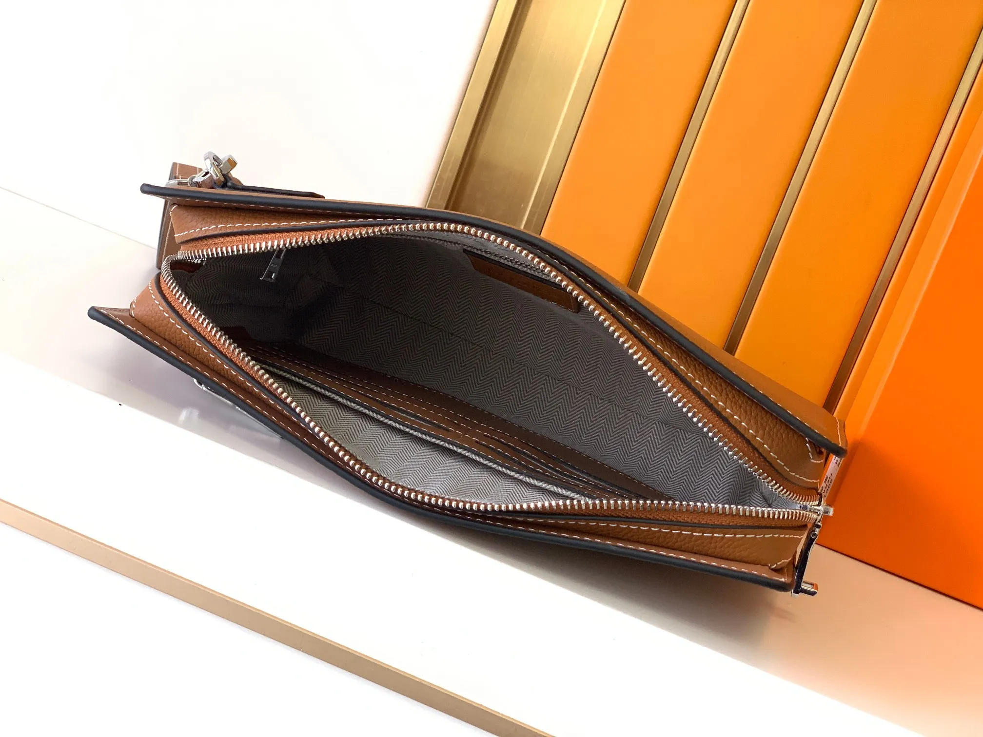 All categories Hermès wallet (Hermès) Hermès 6001-4