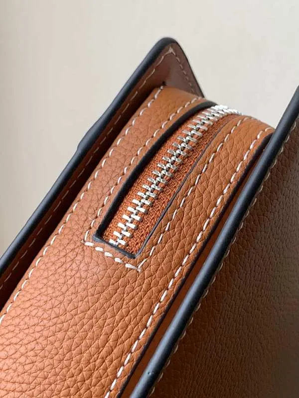 All categories Hermès wallet (Hermès) Hermès 6001-4