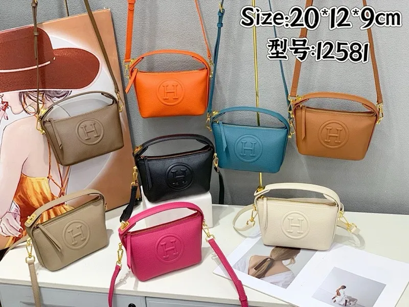 All categories Hermès wallet (Hermès) Hermès 513 collection