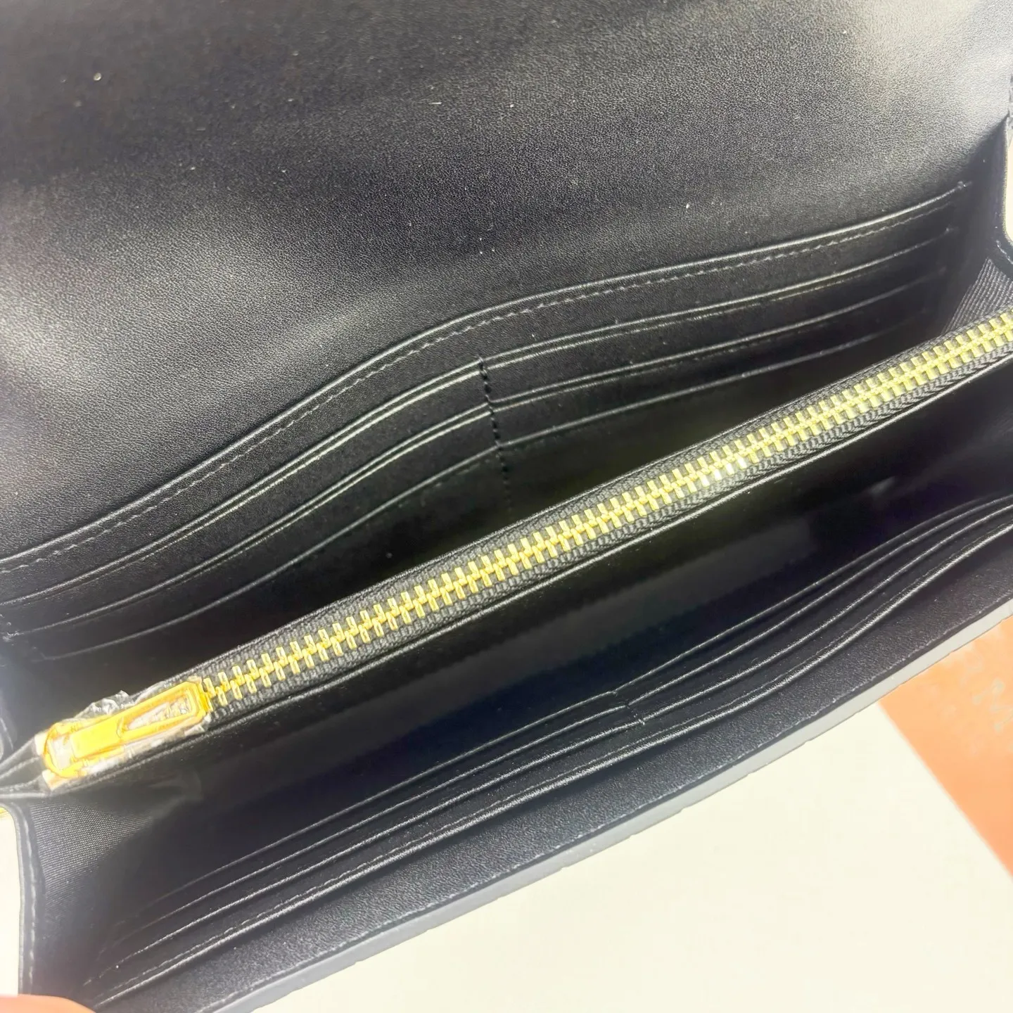 All Categories Hermès Wallet (Hermès) Hermès 0699 Gold Buckle