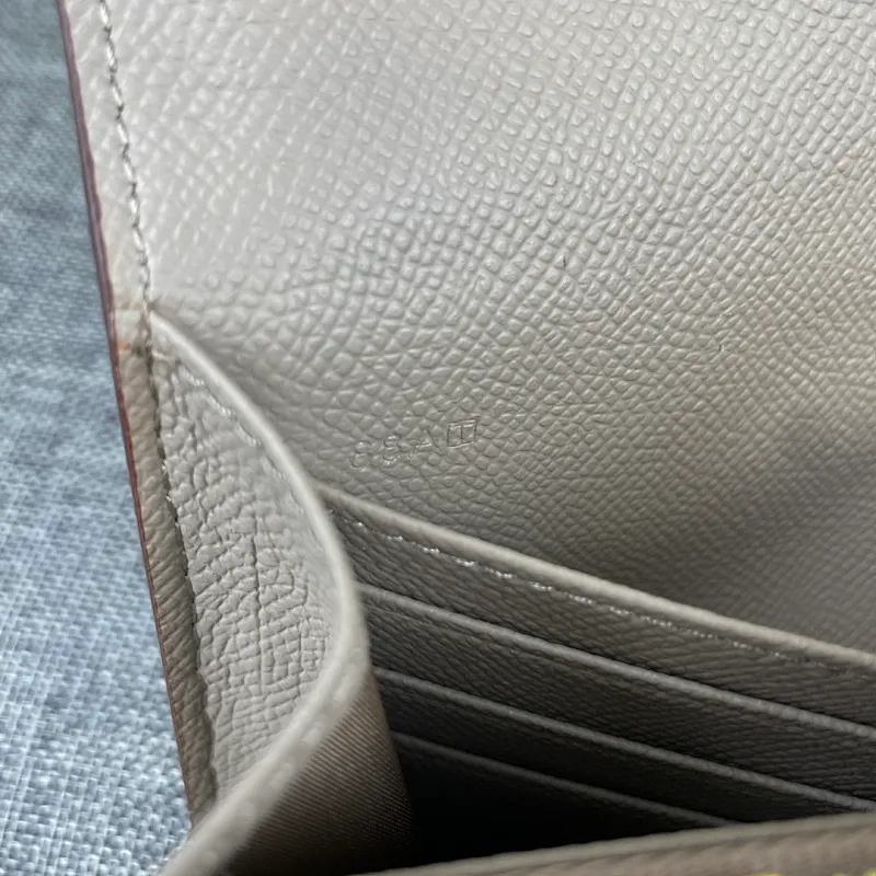 All Categories Hermès Wallet (Hermès) Hermès 539-1 Gold Buckle