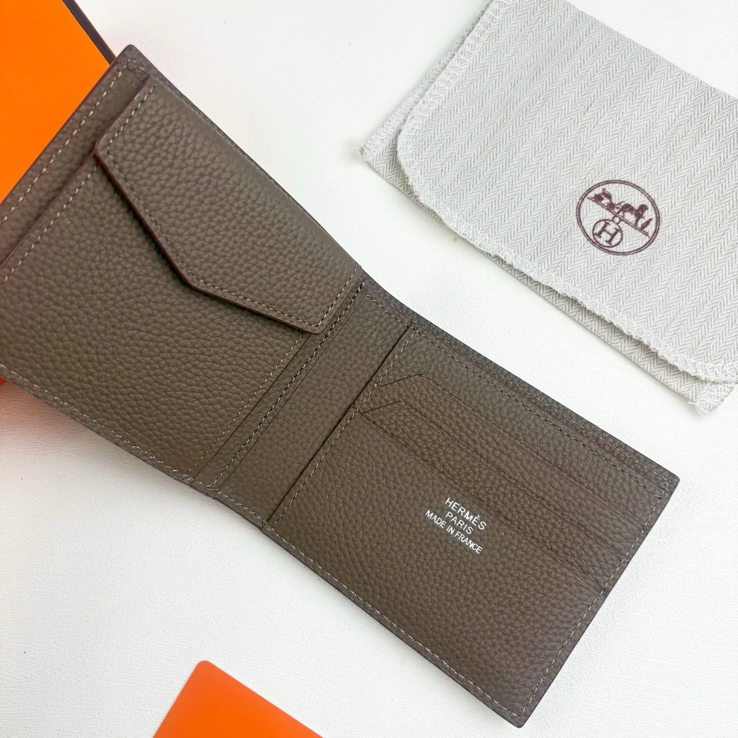 All categories Hermès wallet (Hermès) Hermès 528