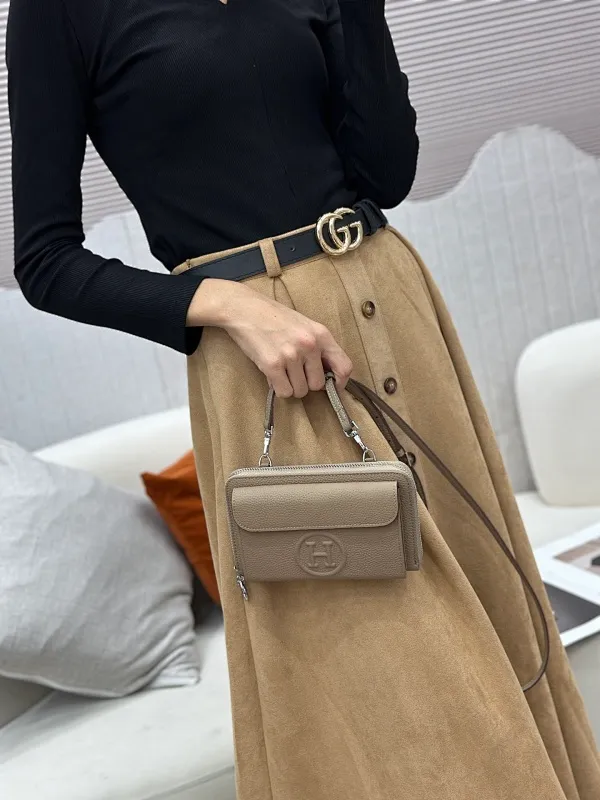 All categories Hermès wallet (Hermès) Hermès 501-2