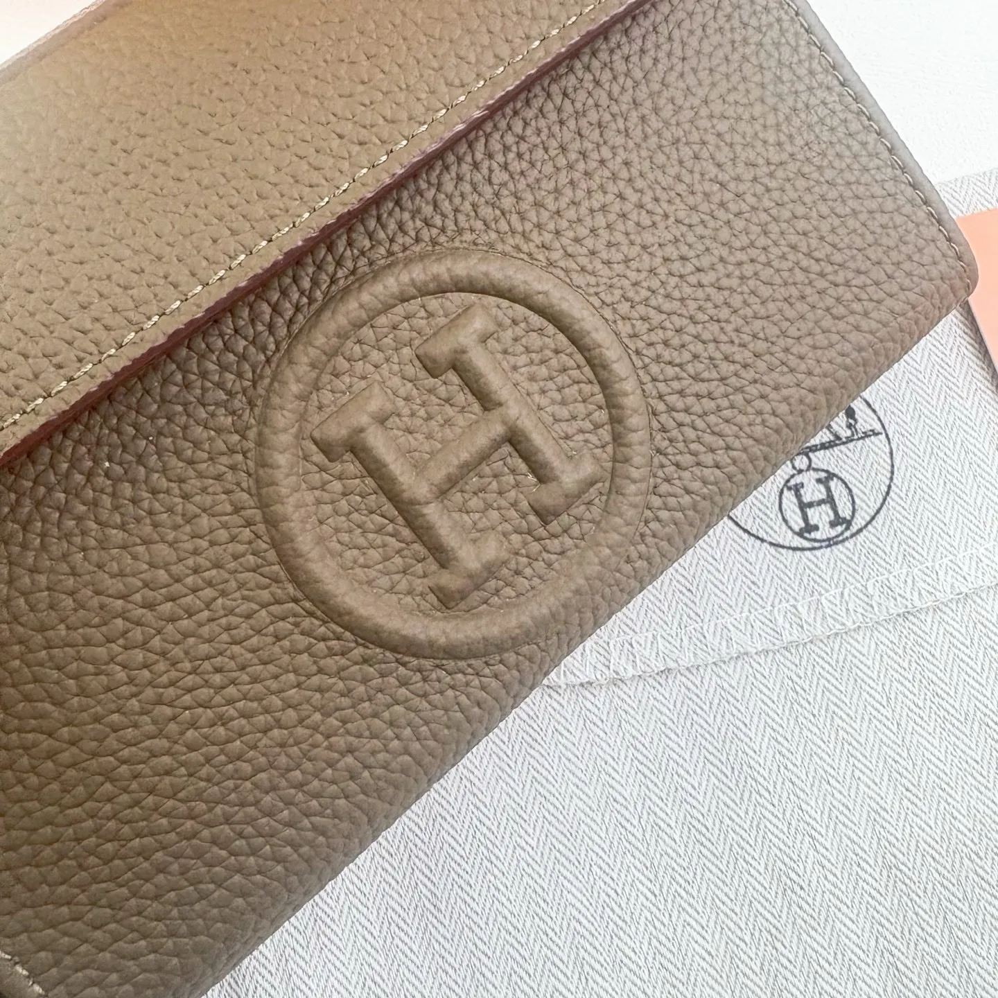 All categories Hermès wallet (Hermès) Hermès 501-2