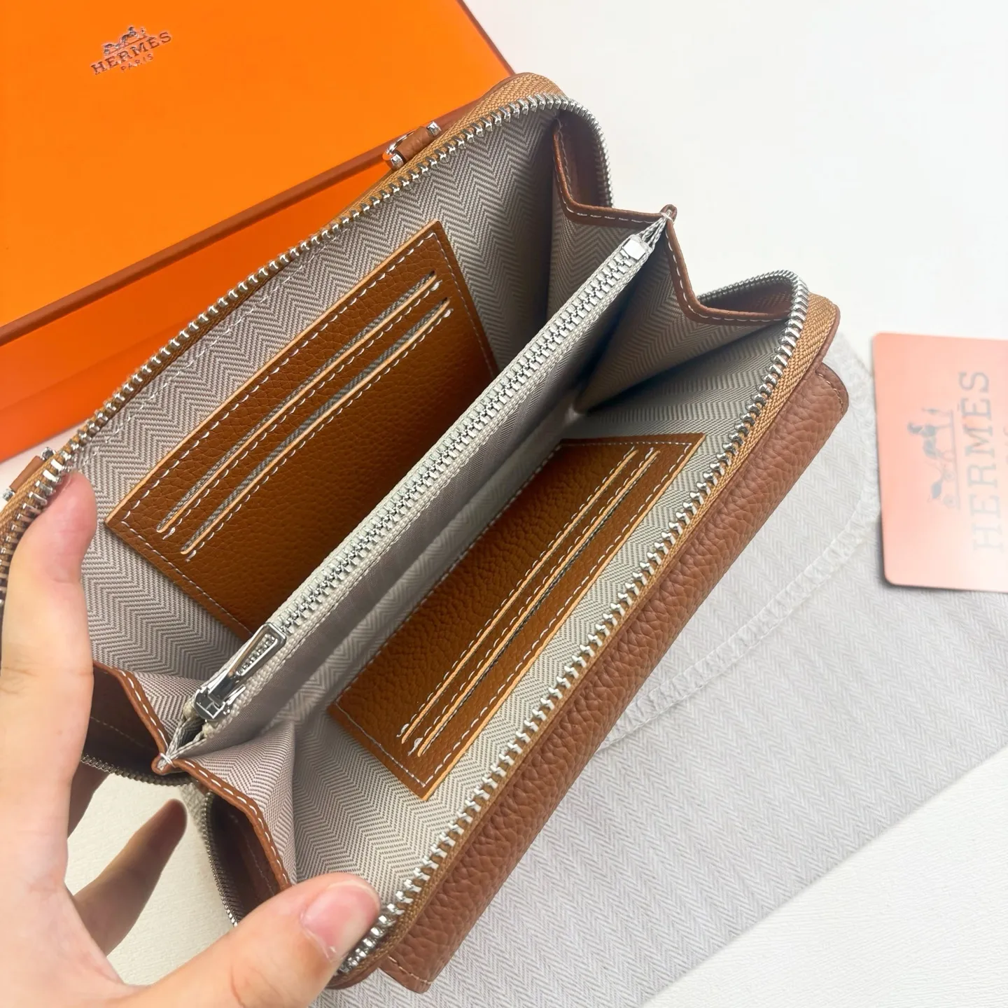 All categories Hermès wallet (Hermès) Hermès 501-2
