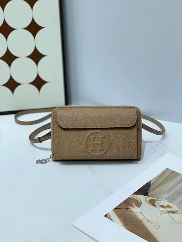 All categories Hermès wallet (Hermès) Hermès 501-2