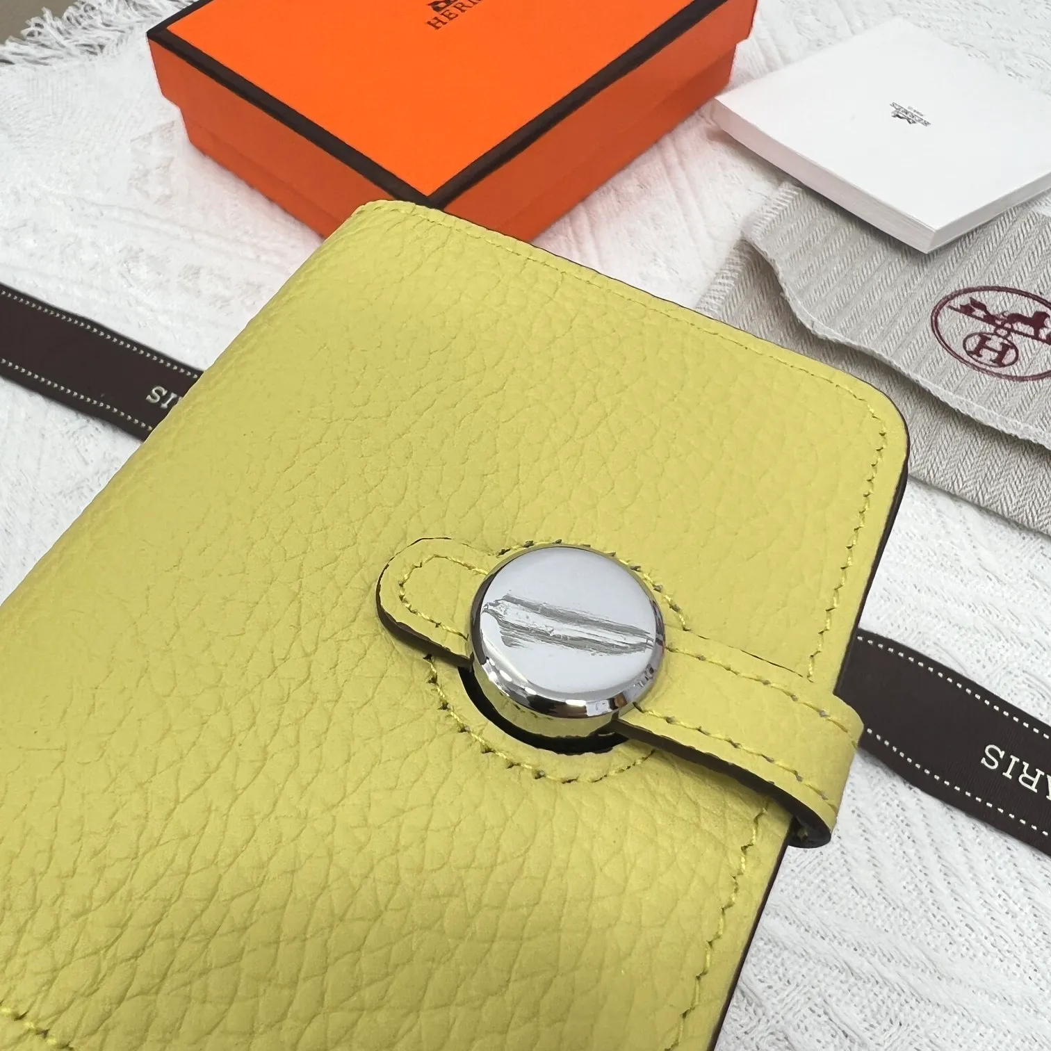 All categories Hermès wallet (Hermès) Hermès 5121 pebbled silver buckle