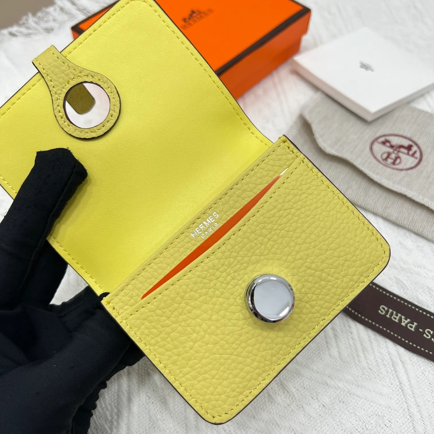 All categories Hermès wallet (Hermès) Hermès 5121 pebbled silver buckle