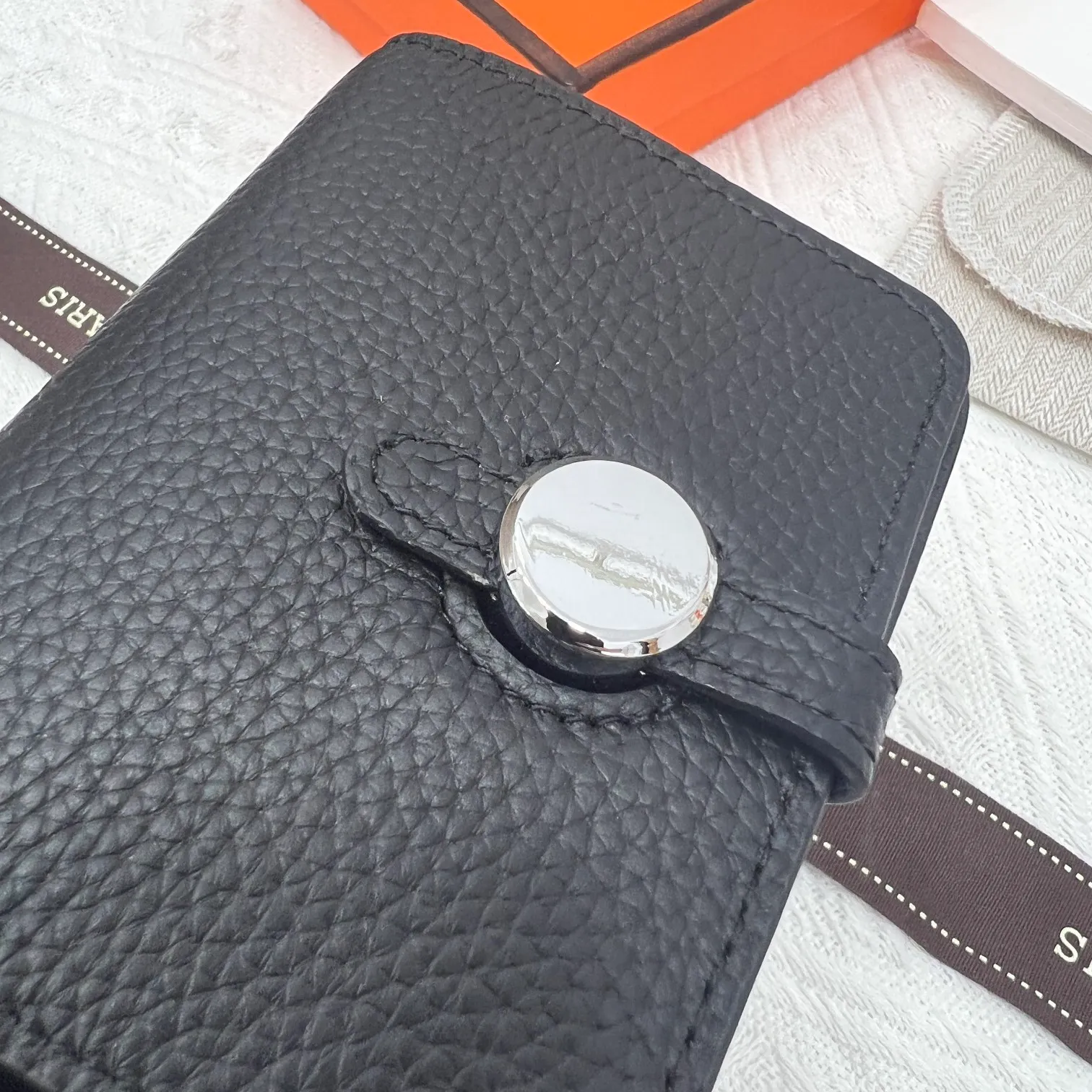 All categories Hermès wallet (Hermès) Hermès 5121 pebbled silver buckle