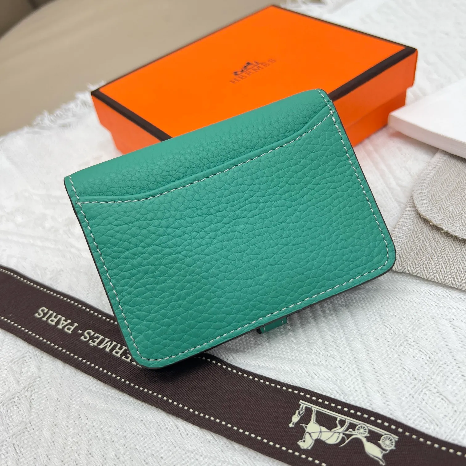 All categories Hermès wallet (Hermès) Hermès 5121 pebbled silver buckle