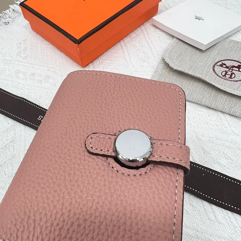All categories Hermès wallet (Hermès) Hermès 5121 pebbled silver buckle