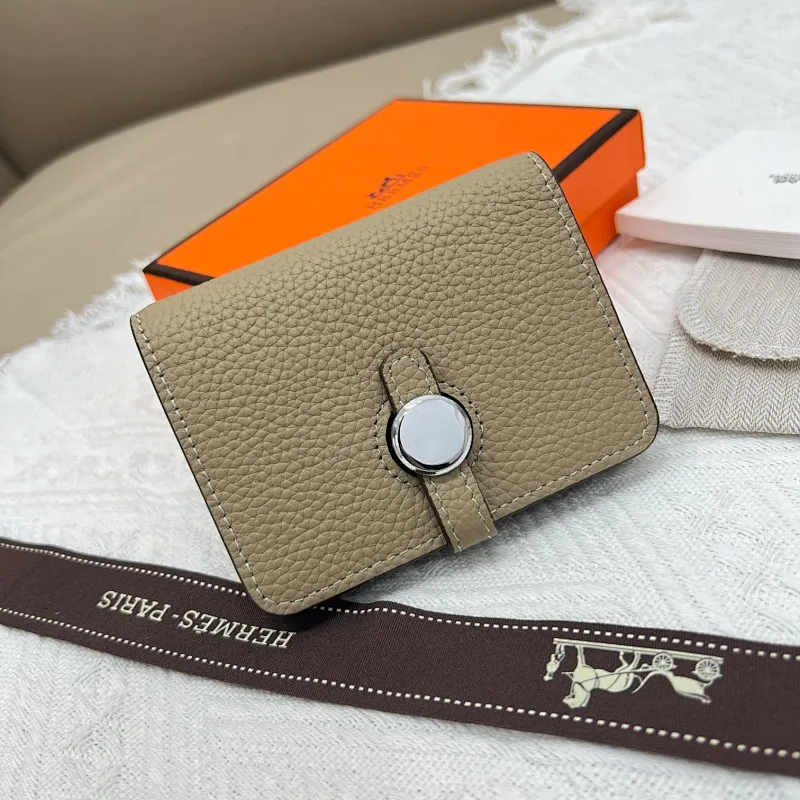 All categories Hermès wallet (Hermès) Hermès 5121 pebbled silver buckle