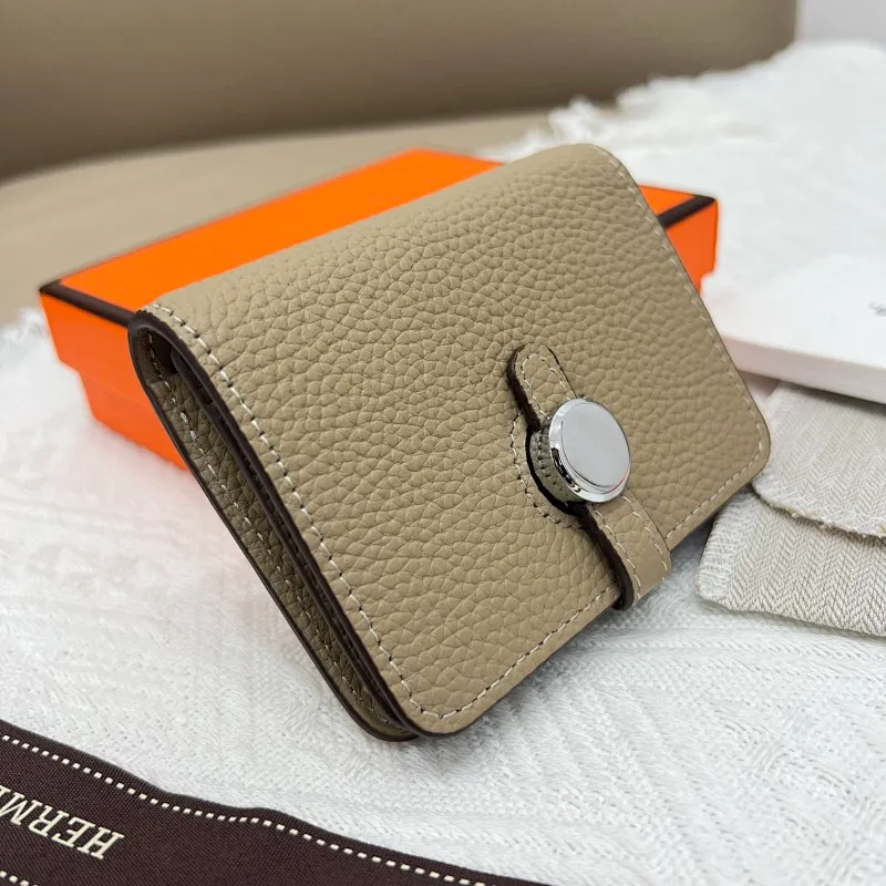 All categories Hermès wallet (Hermès) Hermès 5121 pebbled silver buckle