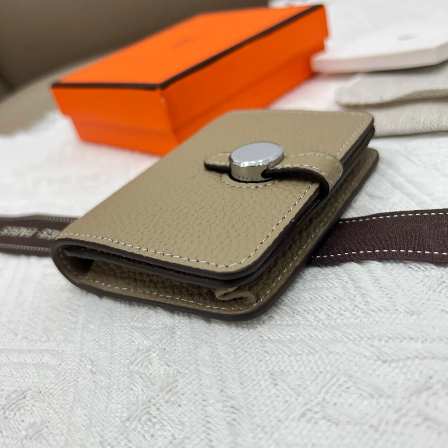 All categories Hermès wallet (Hermès) Hermès 5121 pebbled silver buckle