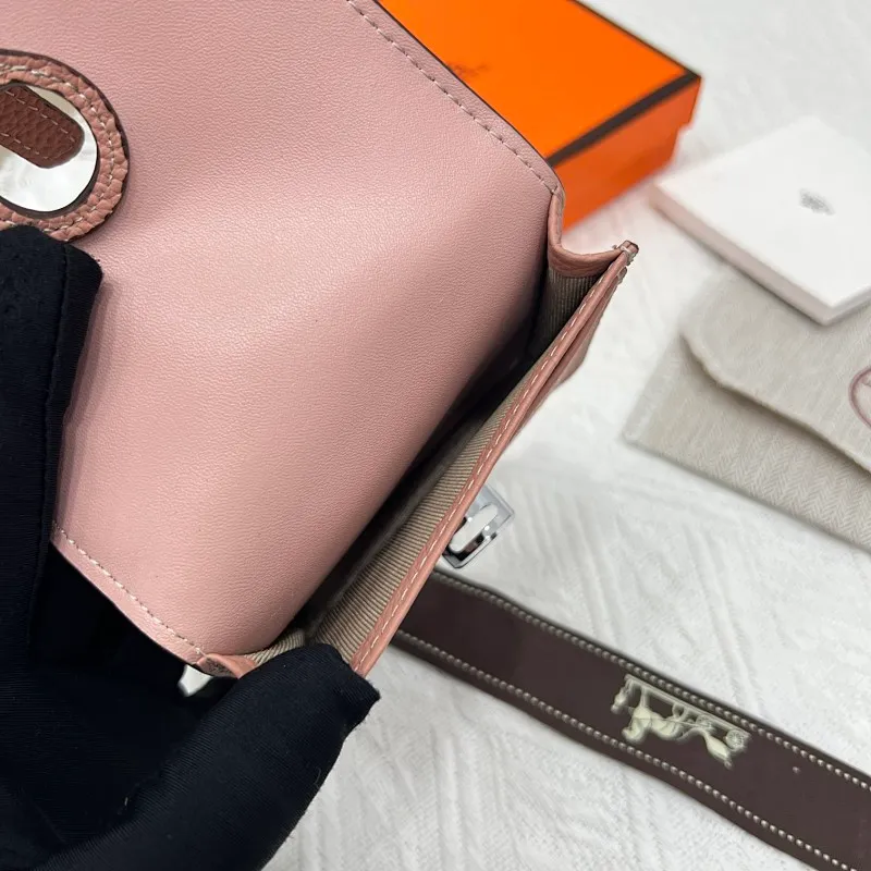 All categories Hermès wallet (Hermès) Hermès 5121 pebbled silver buckle