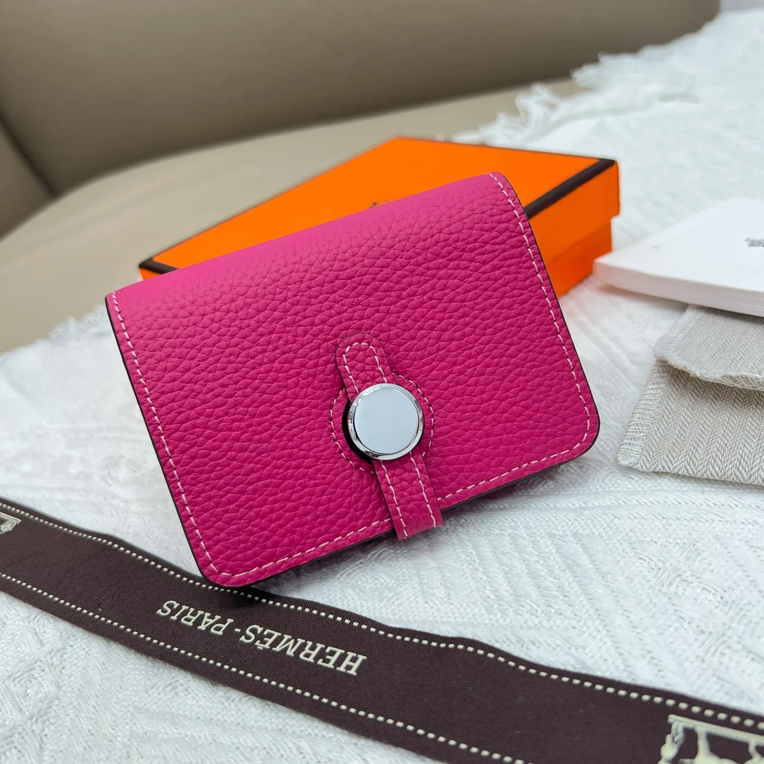 All categories Hermès wallet (Hermès) Hermès 5121 pebbled silver buckle