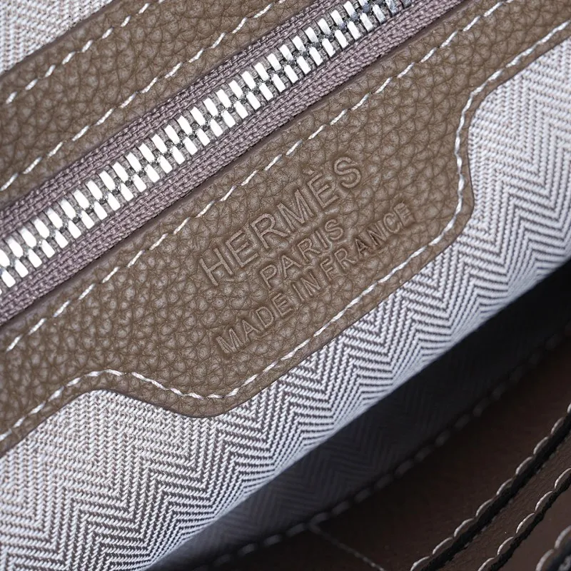 All categories Hermès wallet (Hermès) Hermès 28183