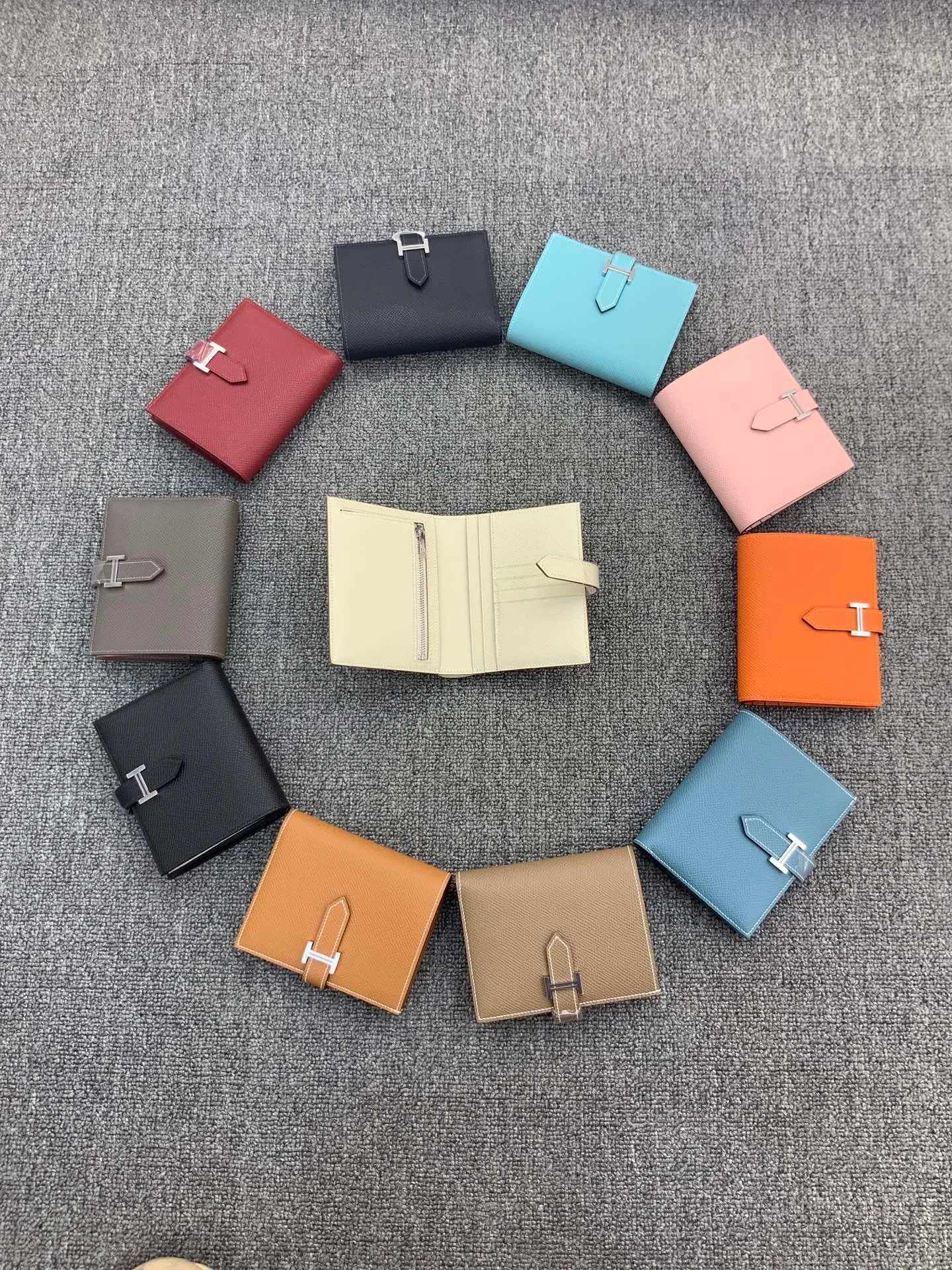 All categories Hermès wallet (Hermès) Hermès 1212