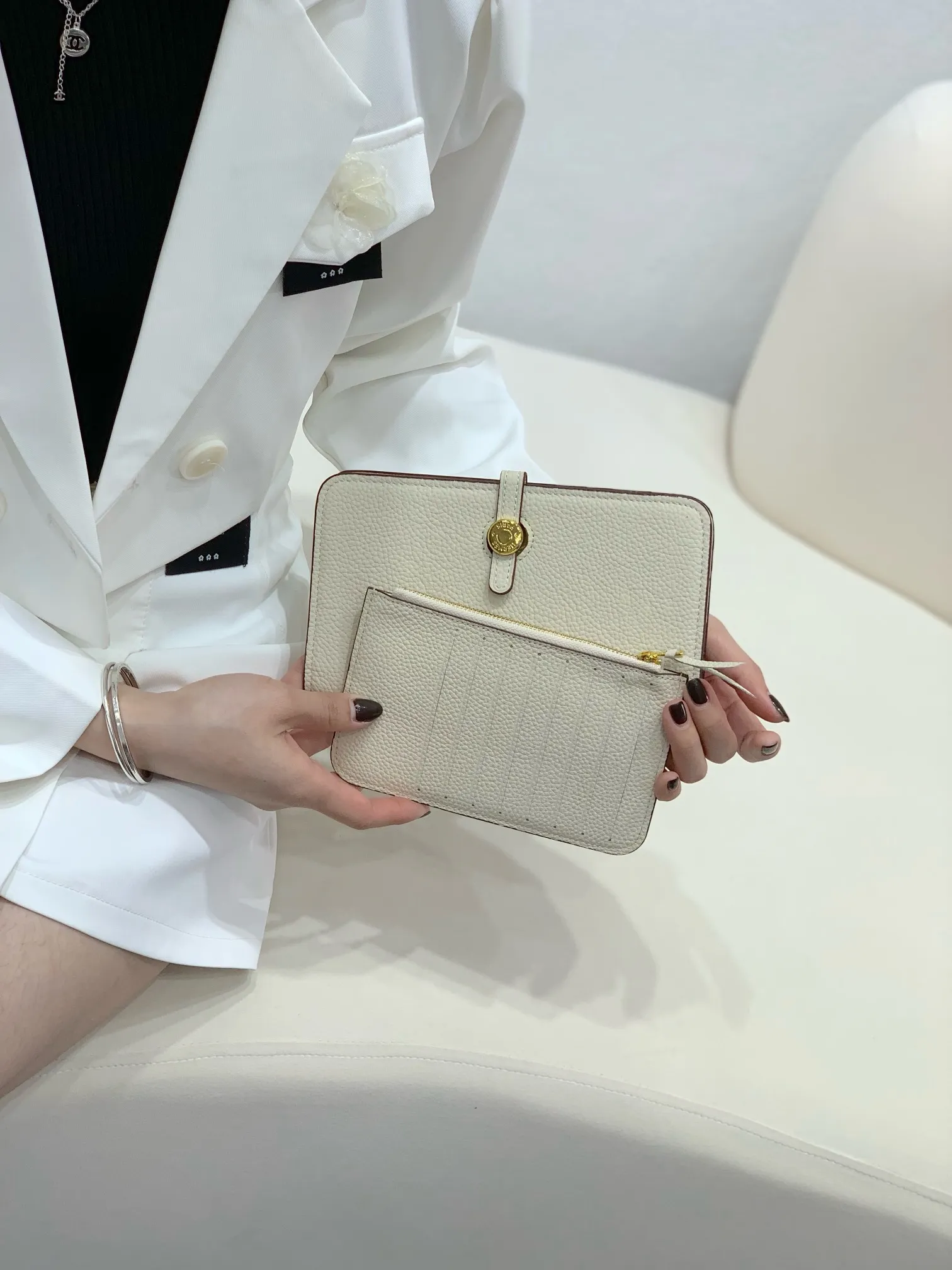 All categories Hermès wallet (Hermès) Hermès 533 gold buckle