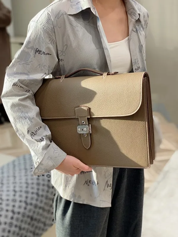 All categories Hermès wallet (Hermès) Hermès 3838