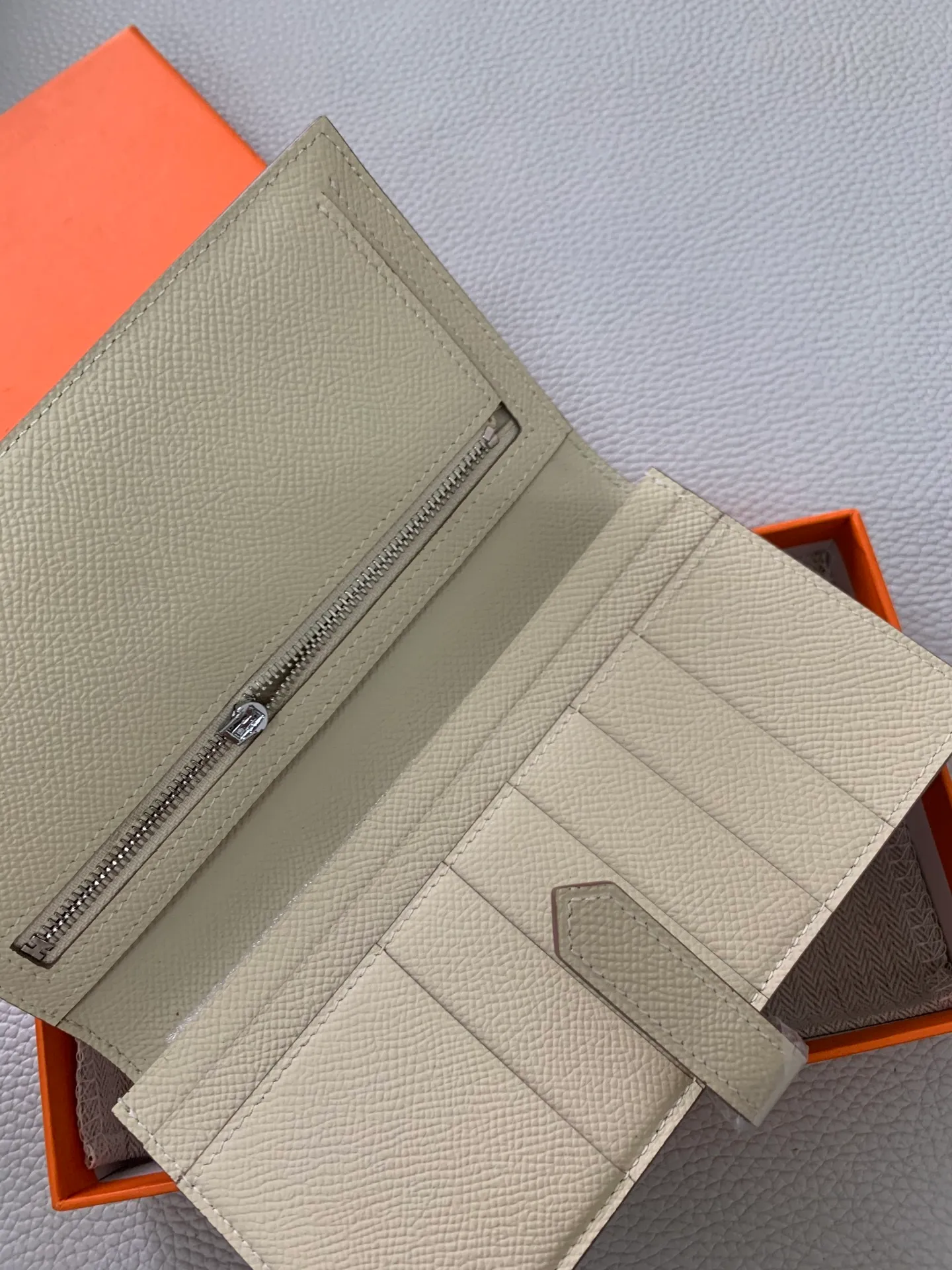 All Categories Hermès Wallet (Hermès) Hermès Original Order 175