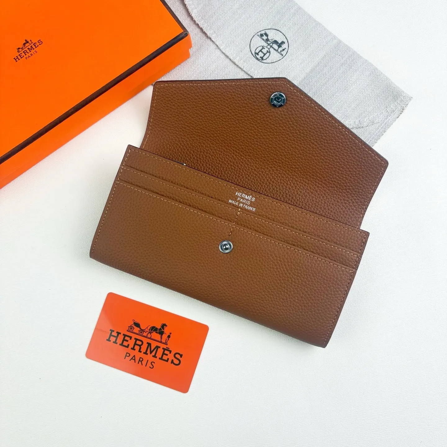 All categories Hermès wallet (Hermès) Hermès 614