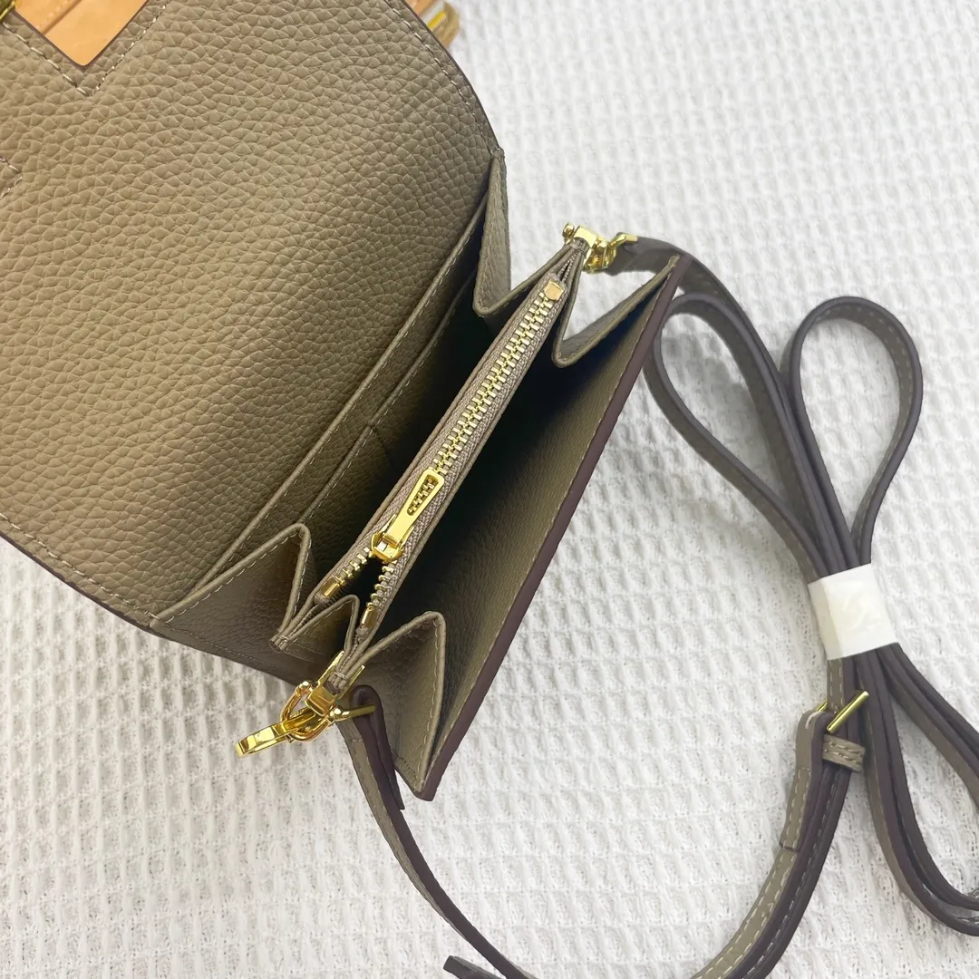 All categories Hermès wallet (Hermès) Hermès 537-2