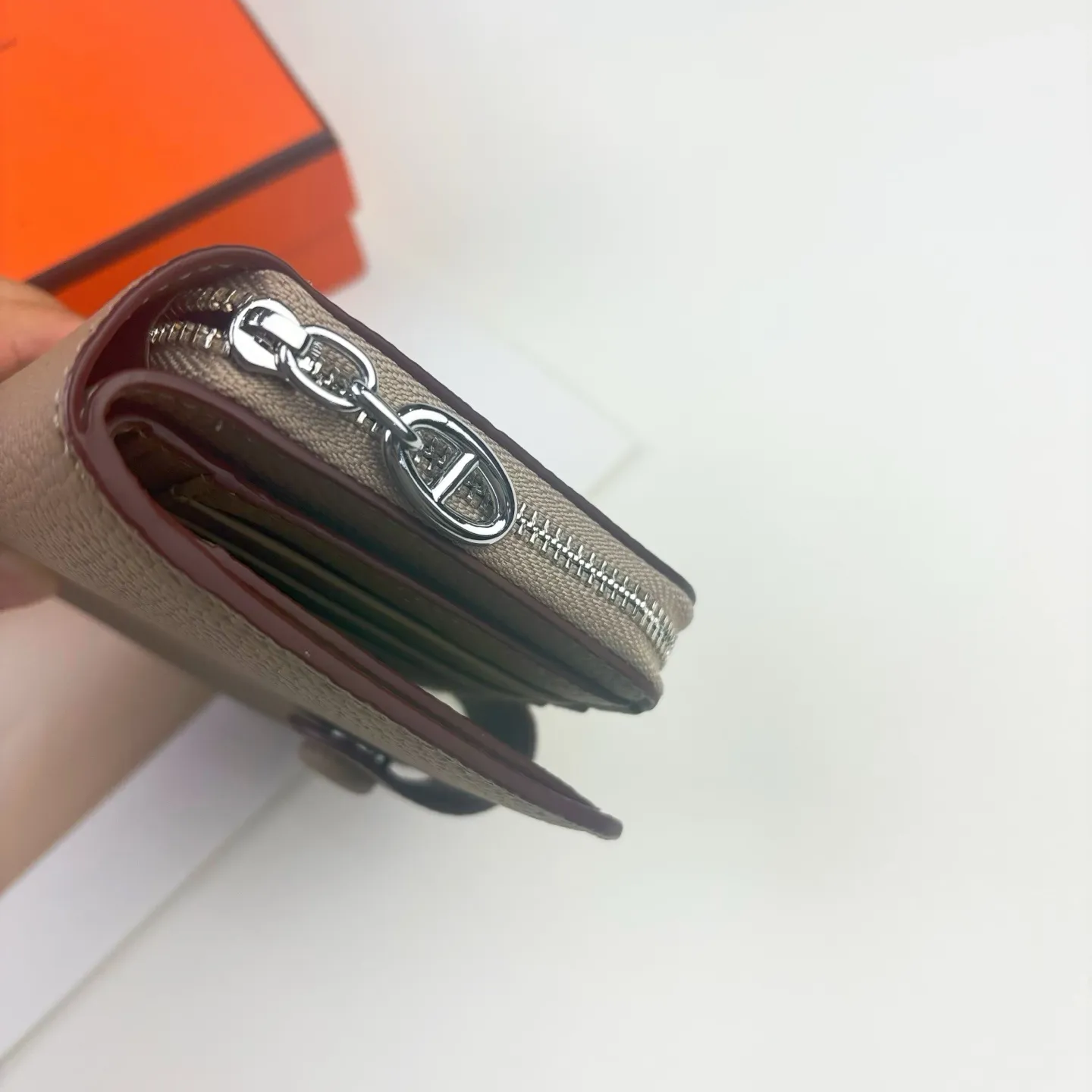 All categories Hermès wallet (Hermès) Hermès 6357
