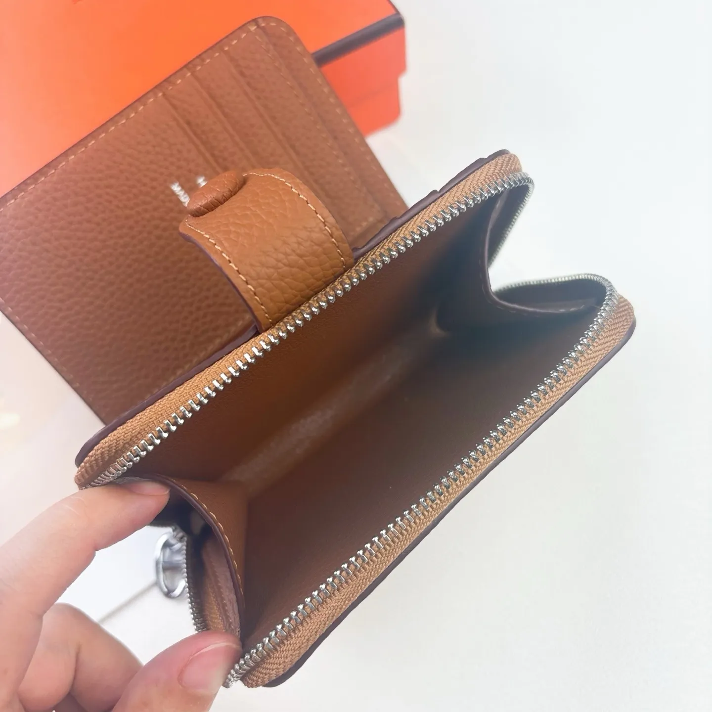All categories Hermès wallet (Hermès) Hermès 6357