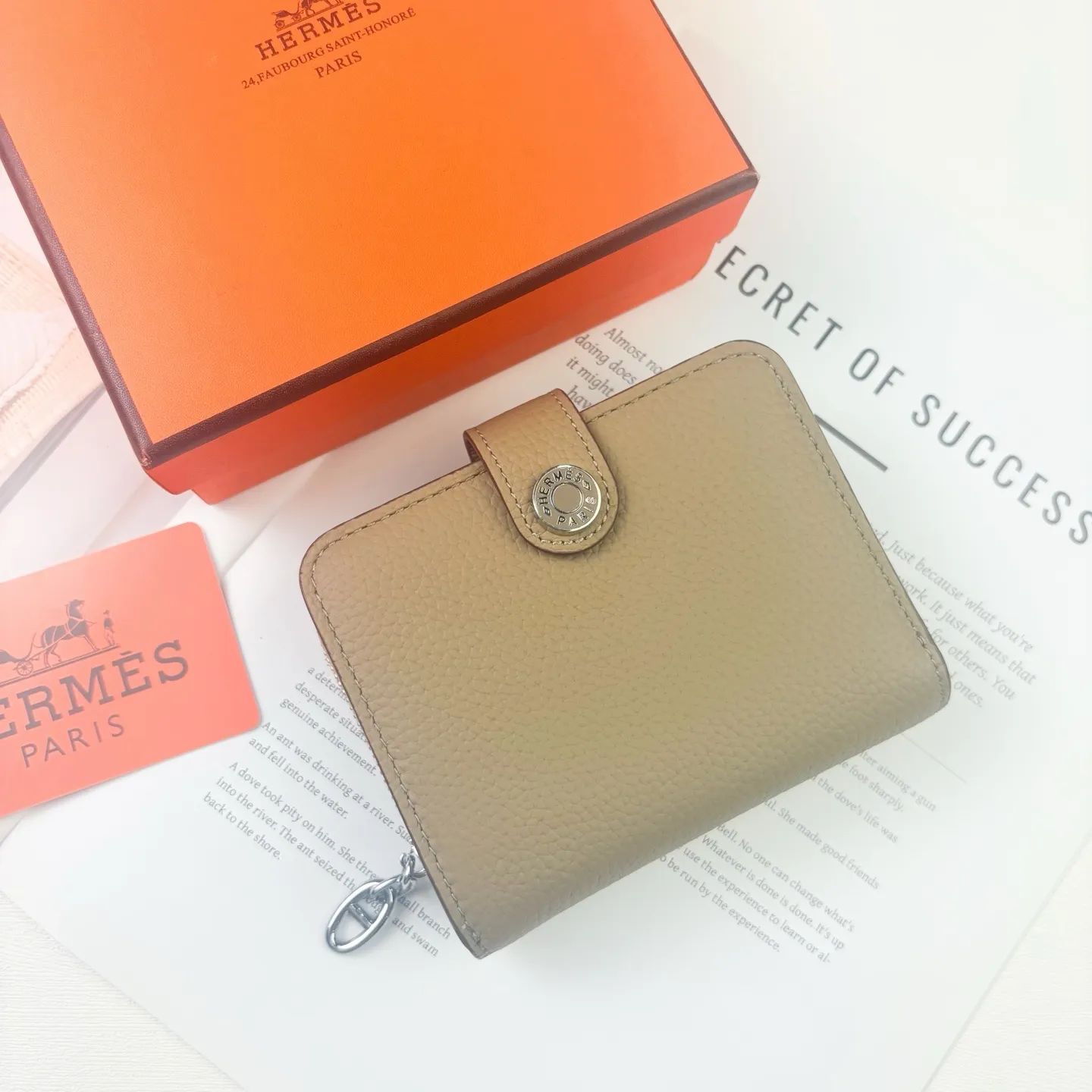 All categories Hermès wallet (Hermès) Hermès 667