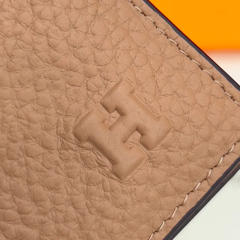 All categories Hermès wallet (Hermès) Hermès 7010