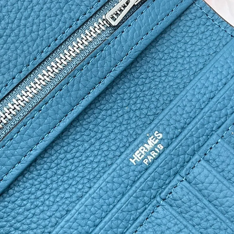 All categories Hermès wallet (Hermès) Hermès 5120 pebbled silver buckle