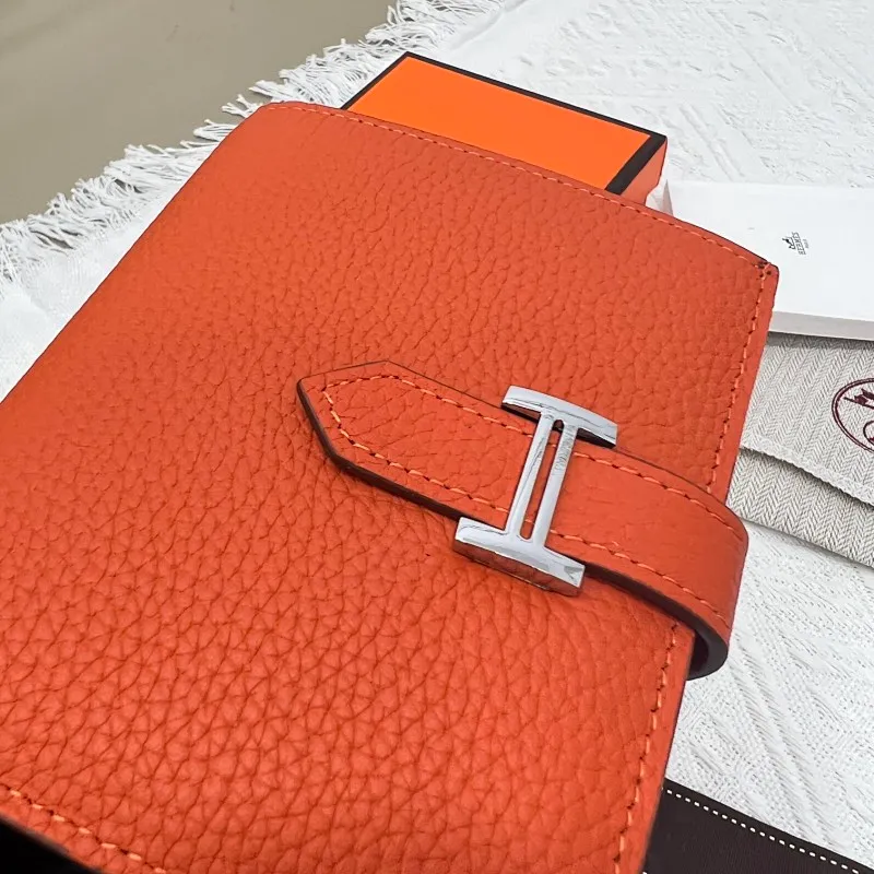 All categories Hermès wallet (Hermès) Hermès 5120 pebbled silver buckle