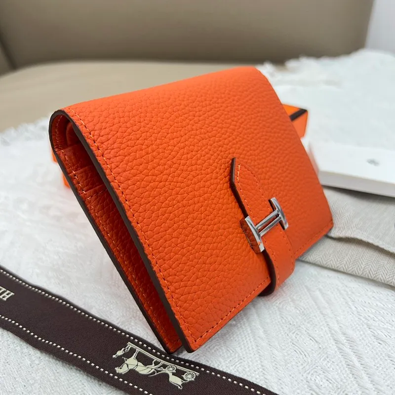 All categories Hermès wallet (Hermès) Hermès 5120 pebbled silver buckle