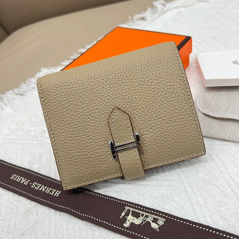 All categories Hermès wallet (Hermès) Hermès 5120 pebbled silver buckle