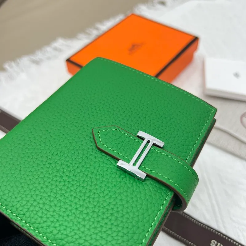 All categories Hermès wallet (Hermès) Hermès 5120 pebbled silver buckle